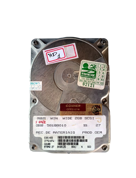winchester hd conner CFP2107W WIDE 2GB SCSI HD1